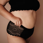 Dessous Set High Waist Bralette schwarz Spitze Detail Naht Spitze weich kein Einschneiden