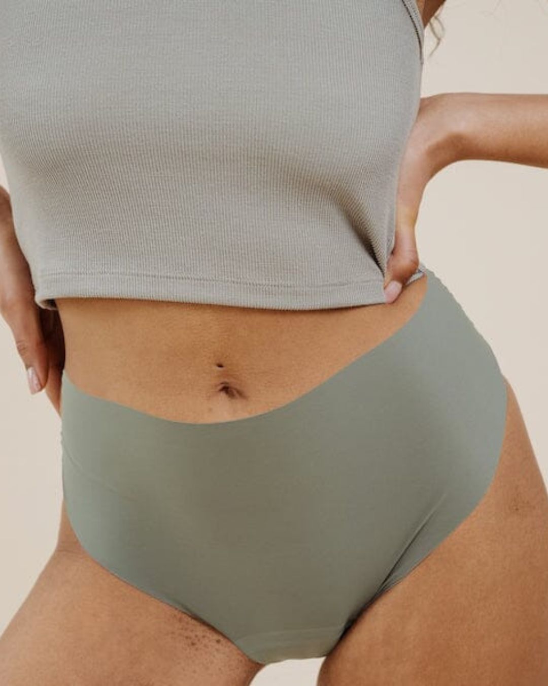 MAE SEAMLESS High Waist salbei - KORA MIKINO - Menstruationsunterwäsche
