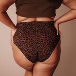 Perioden Panty Nahtlos High Waist Leo Braun Strong Ansicht hinten blickdicht PETA approved vegan