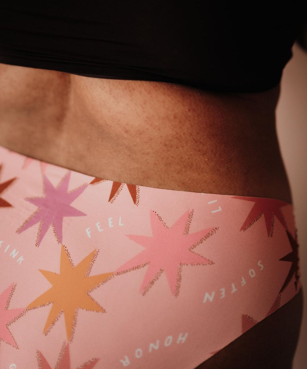 Seamless Periodenunterwäsche Pinker Slip mit Sternen Detail der nahtlosen Verarbeitung zinkfrei