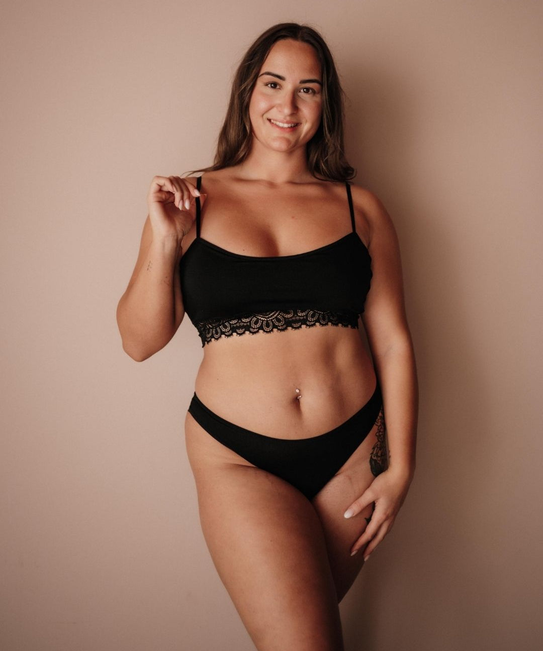 Periodenunterwäsche Spitze Slip Schwarz Bralette Kombination mittlere Saugkraft für 2-3 Tampons