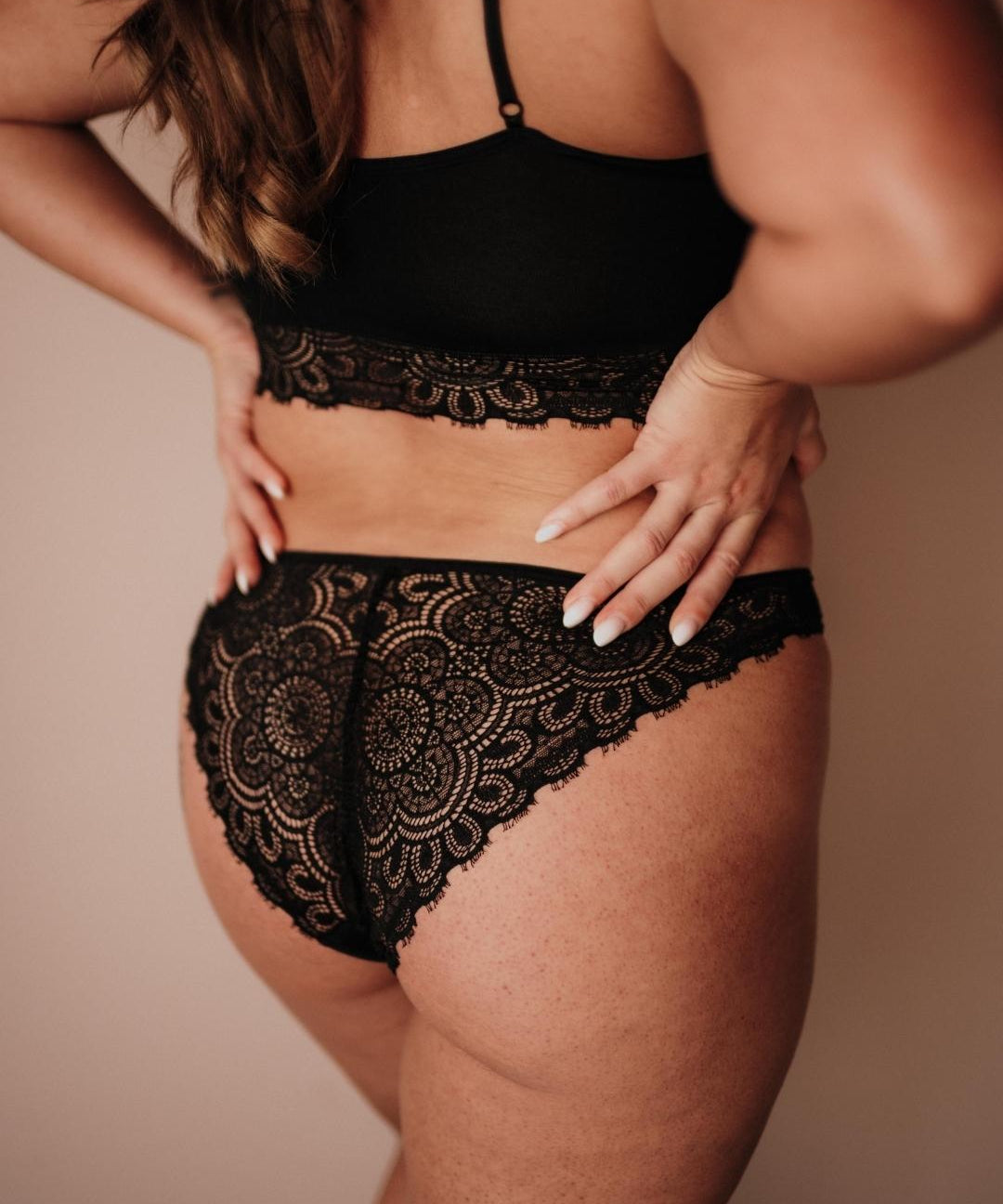 Periodenunterwäsche Spitze Slip Schwarz Rückseite Slip und Bralette aus atmungsaktivem Material