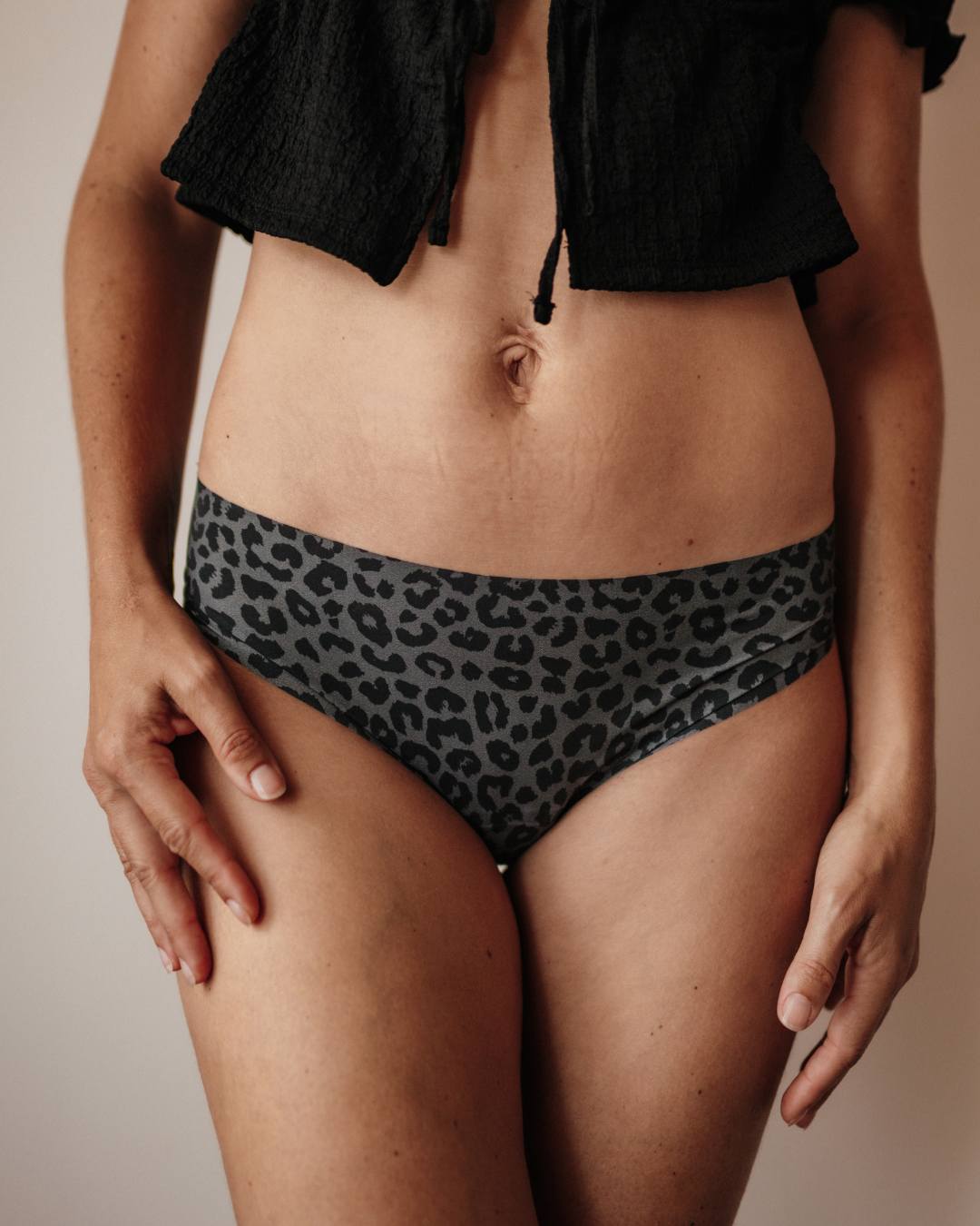 Seamless Slip Dark Leo Periodenunterwäsche Fokus Saugkern ohne PFAS ultradünn kein Windelgefühl